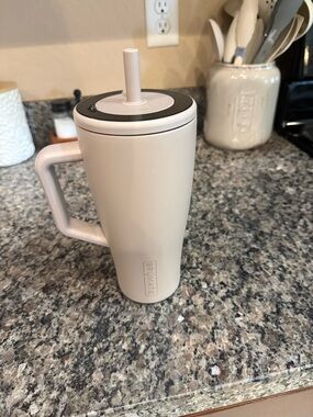 BruMate Insulated Travel Mug with Straw - Cream